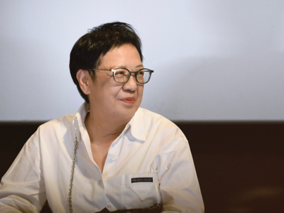 许鞍华直面《第一炉香》争议：我自己都没跟上自己