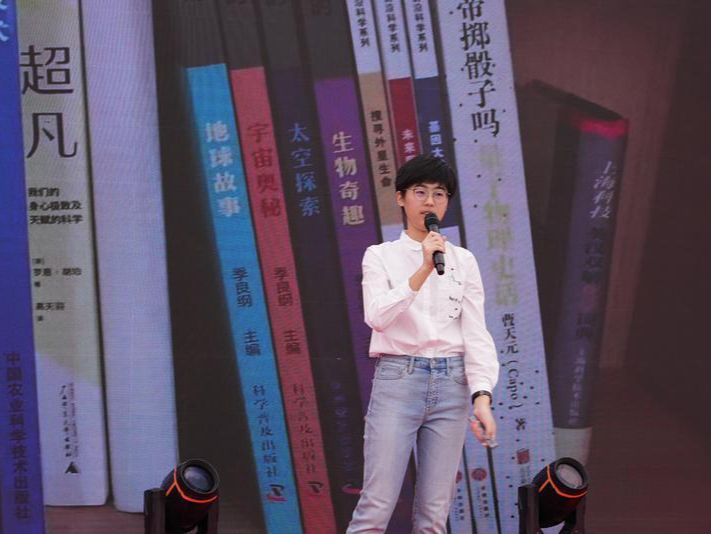 阅读与写作点亮青春，​2021深圳书展青春写作分享会举办