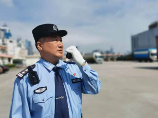 谢远淮：数十年坚守皇岗口岸，用脚丈量南疆国门