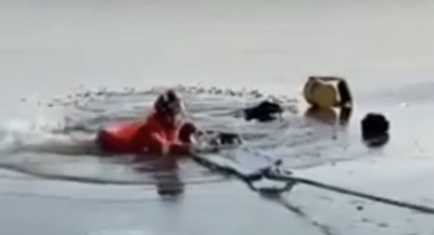 踩冰坠河消防员教您如何施救与自救