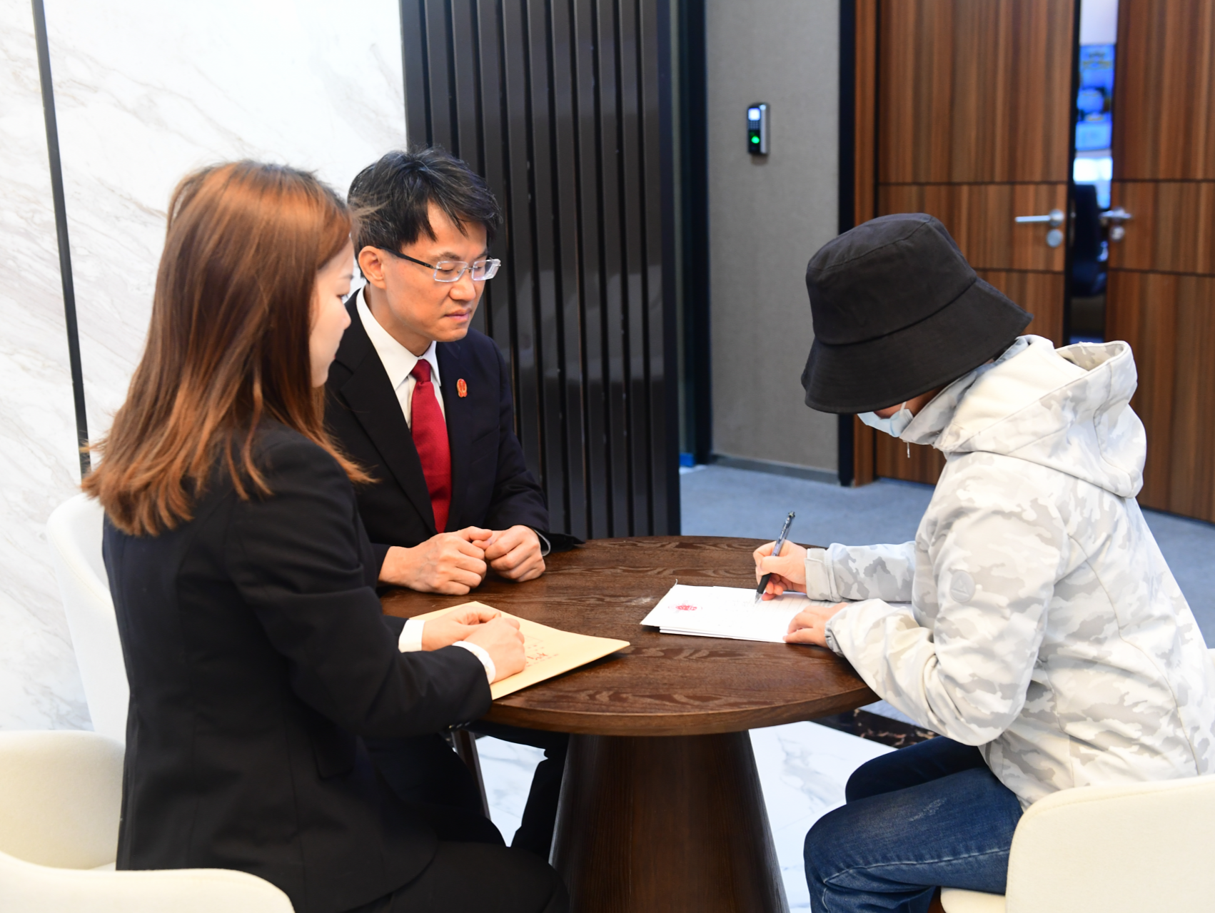 全国首个“破产人”在深圳产生，通过免责考察期后未清偿债务可免除