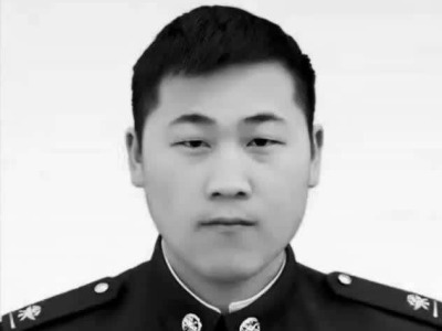 救人牺牲的24岁消防员陈建军被追授“安徽青年五四奖章”