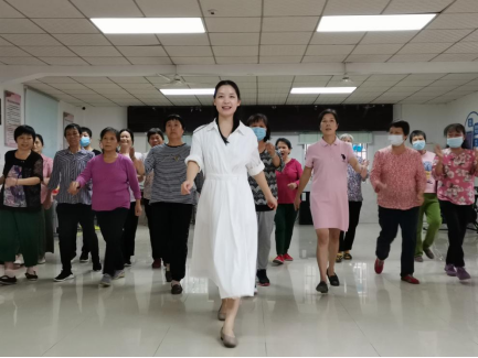 关爱老人，从心出发——石井街道田头社区开展老年人身心健康意象操活动
