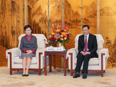 林郑月娥率香港特区政府代表团访问武汉