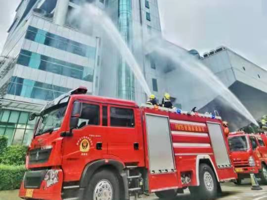 深圳特区报业大厦举行安全生产培训及消防演习