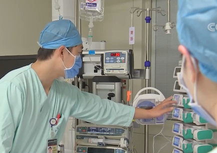 紧急取栓！北大深圳医院卒中团队为 85 岁老人成功开通脑内动脉