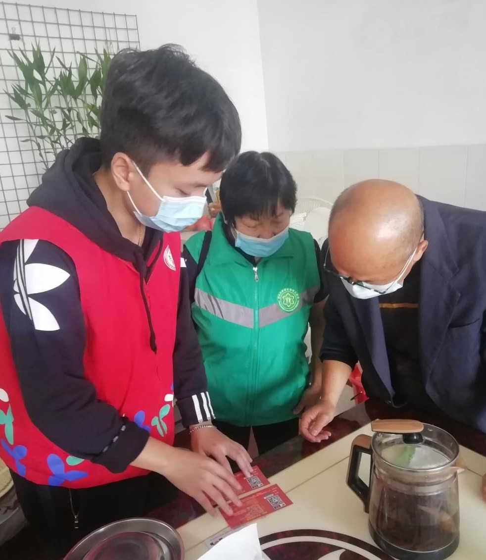 情暖长者爱在和平  罗湖区和平社区开展敬老月系列活动                   