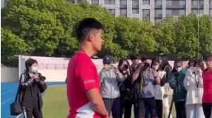 开课了！苏炳添体育课让学生挑战9秒83