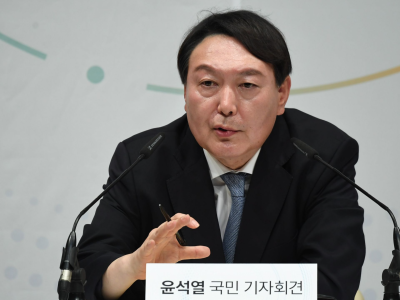 韩国最大在野党总统候选人出炉，前检察总长尹锡悦当选