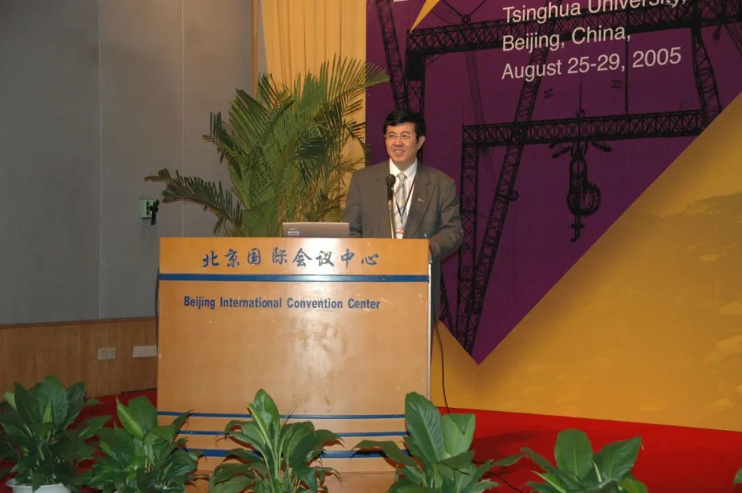 南国清华人物访谈 | 关志成:行政科研双肩挑,北深两