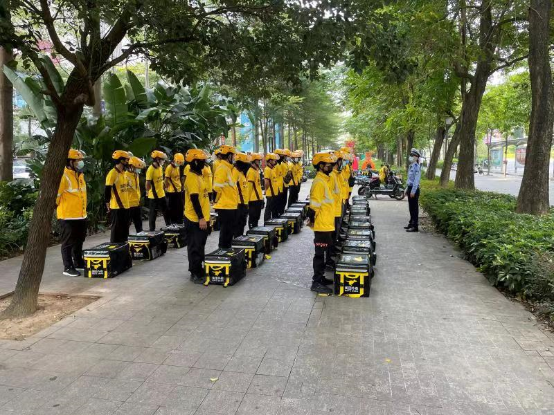 提升外卖骑手安全意识 龙岗交警开展交通安全培训              