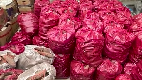 花积蓄买十万斤红薯送路人小伙回应质疑