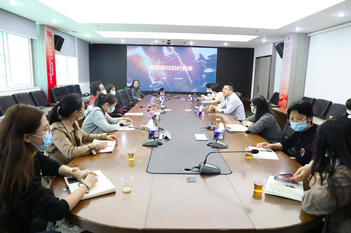 桂园街道开展通讯员摄影知识专题培训会