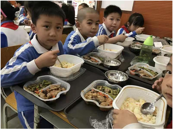 课后服务、午餐午休全覆盖！深圳打造有温度的教育