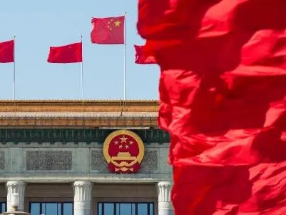邓纯东：《决议》是坚持和发展中国特色社会主义政治宣言