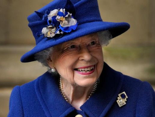 英国女王将参加国殇纪念日活动，系10月住院后首次公开露面