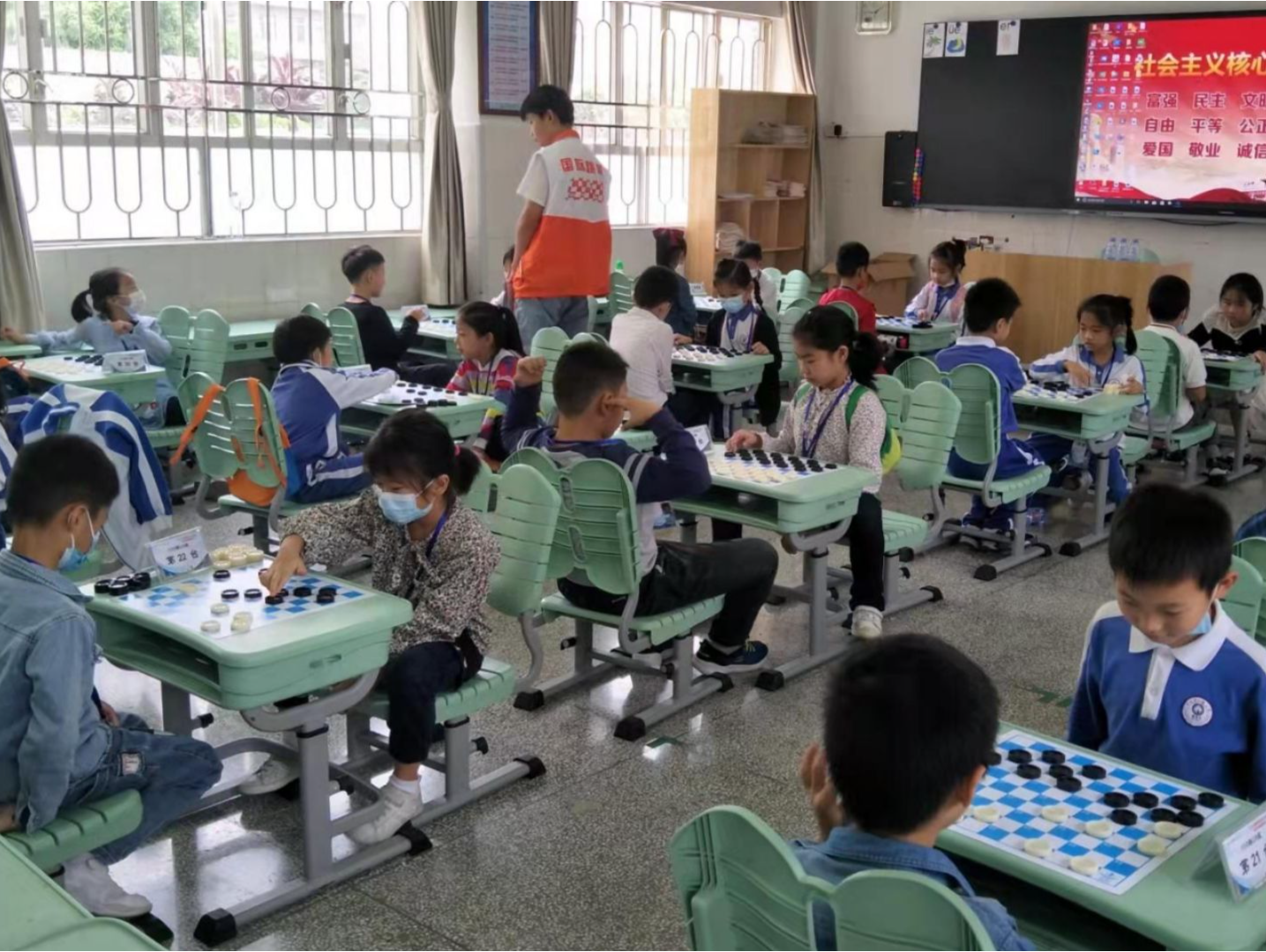 深圳市第九届“体彩杯”青少年国际跳棋比赛收枰