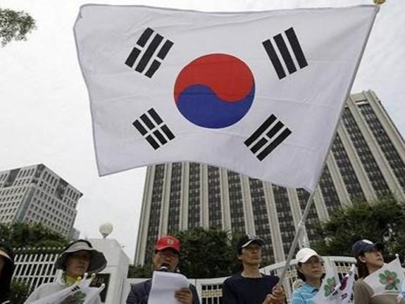 民调：韩国两大总统候选人支持率差距拉大至两位数
