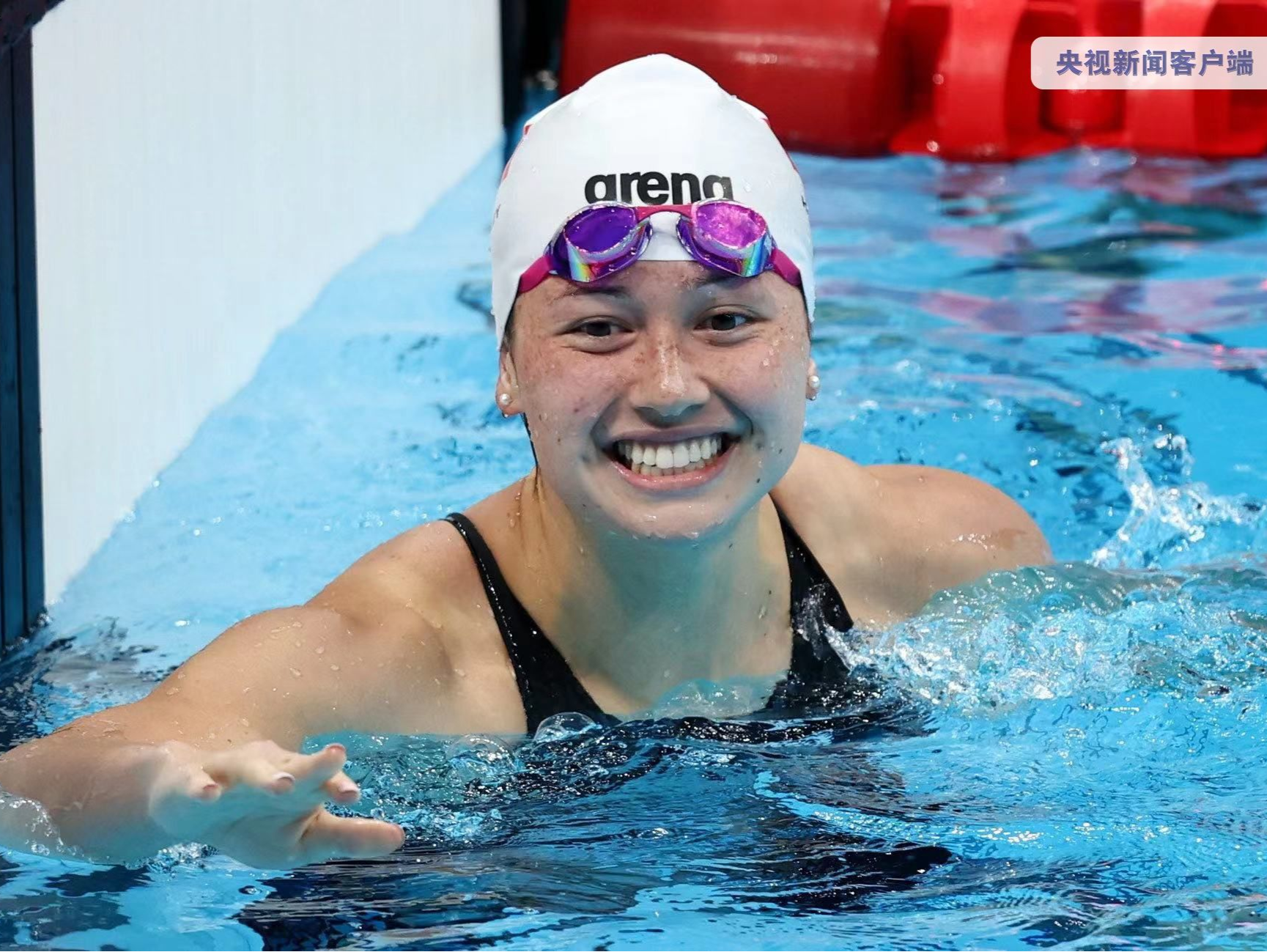 打破世界纪录！短池世锦赛何诗蓓200米自由泳夺冠