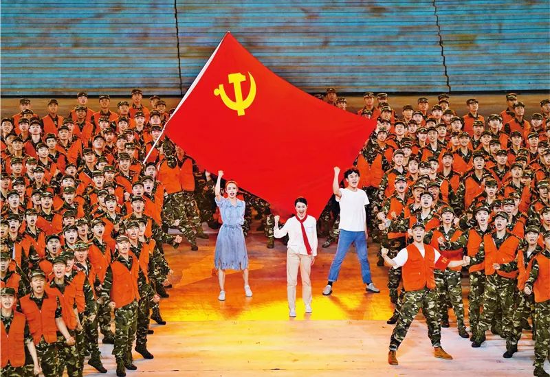中国共产党是领导我们事业的核心力量