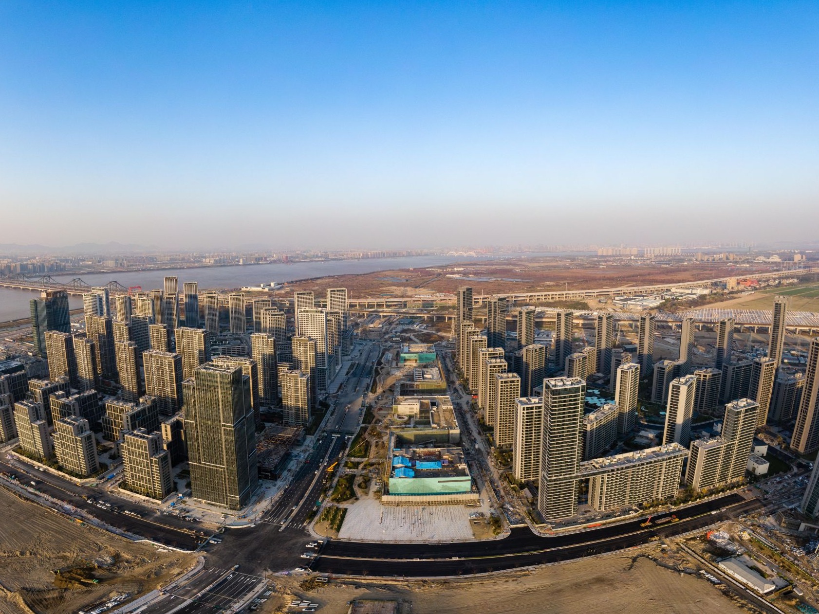 杭州2022年亚运会亚运村赛时使用建筑竣工
