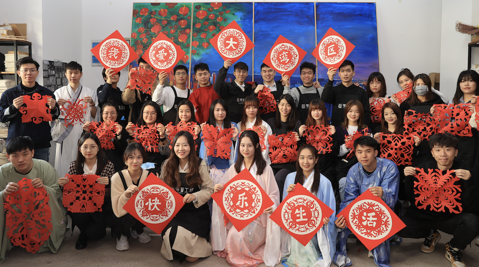 近40位港籍青年在观澜湖庆祝迎新活动