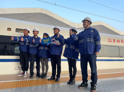 赣（州）深（圳）高铁开通运营 苏区湾区联动互通开启新篇
