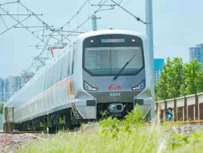 郑州轨道交通3号线开通一周年，技术支持来自深圳地铁！