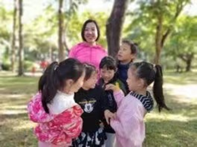 “童享健康”梅亭社区开展冬季亲子趣味运动会