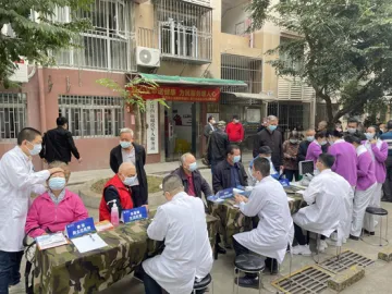 情暖退役军人 翠竹街道联合深圳市人民医院开展“家门口”健康服务