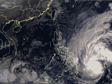 台风“雷伊”将于17日夜间至18日进入南海，深圳早晚时段天气较冷