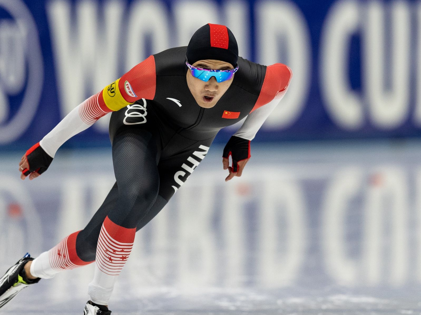 状态稳定！高亭宇斩获速度滑冰世界杯男子500米亚军 