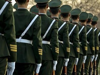 广东省军区面向社会公开招考156名文职人员，8个岗位在深圳