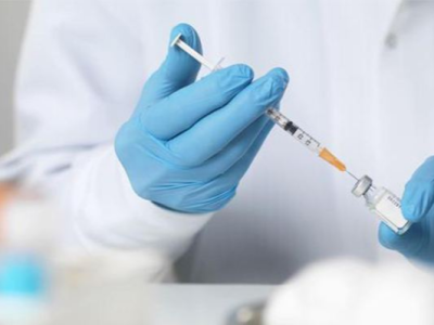 全国完成新冠疫苗全程接种人数超12.1亿 