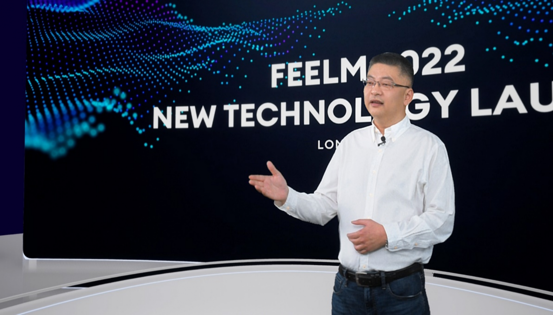 深圳企业思摩尔在英发布全新一代超薄电子雾化解决方案FEELM Air，三大创新七大突破引领行业超薄化变革