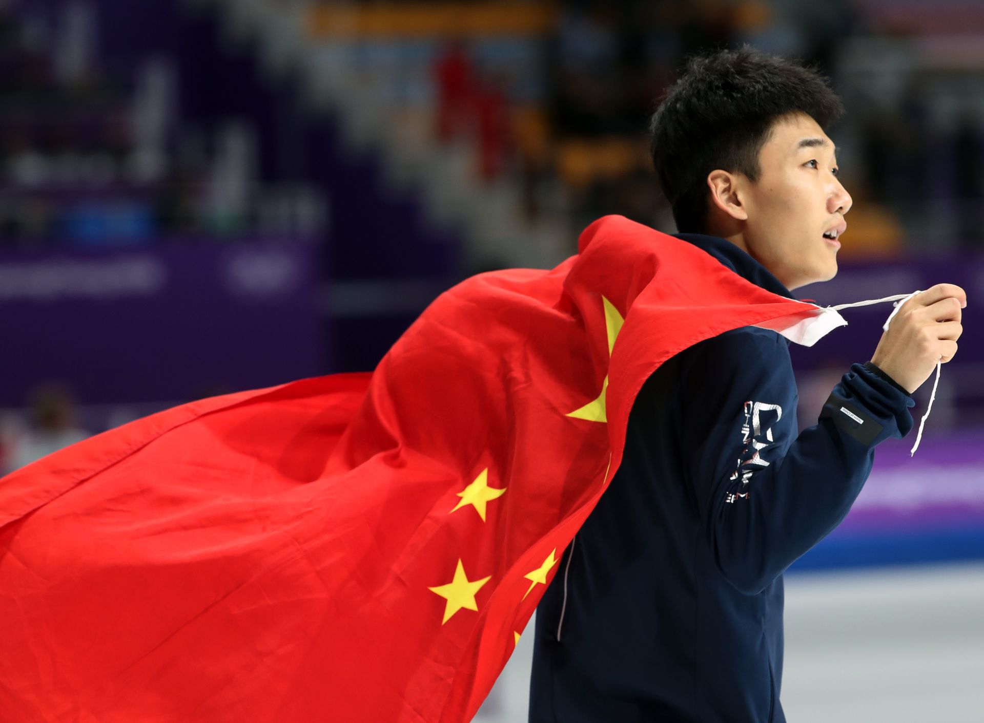 高亭宇：冬奥中国旗手代表团身份让我充满力量