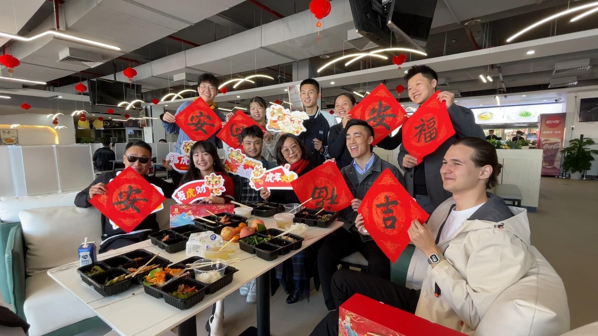 留校过年如在家，深圳高校开启“花式过年”
