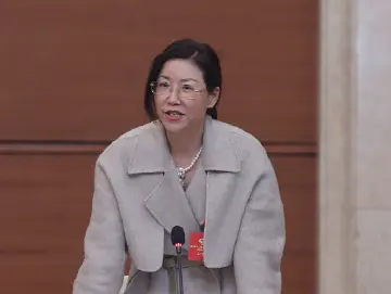 住深省政协委员王巧云：把网络互助装进制度笼子，避免平台“爆雷”“跑路”