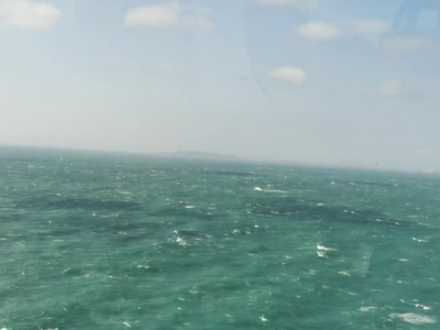 福建莆田南日岛附近海域发现一艘渔船翻扣，疑有7名船员失踪