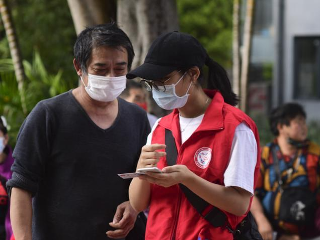 3256人次！深圳党员干部进社区 为抗疫送去“及时雨”