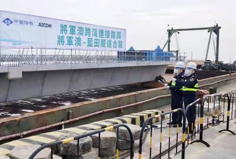 内地预制件借道斗门供港，这座桥梁建成后将创香港之最
