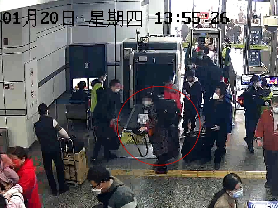 春运第一周，广州铁路警方总计为旅客找回近10万元遗失财物
