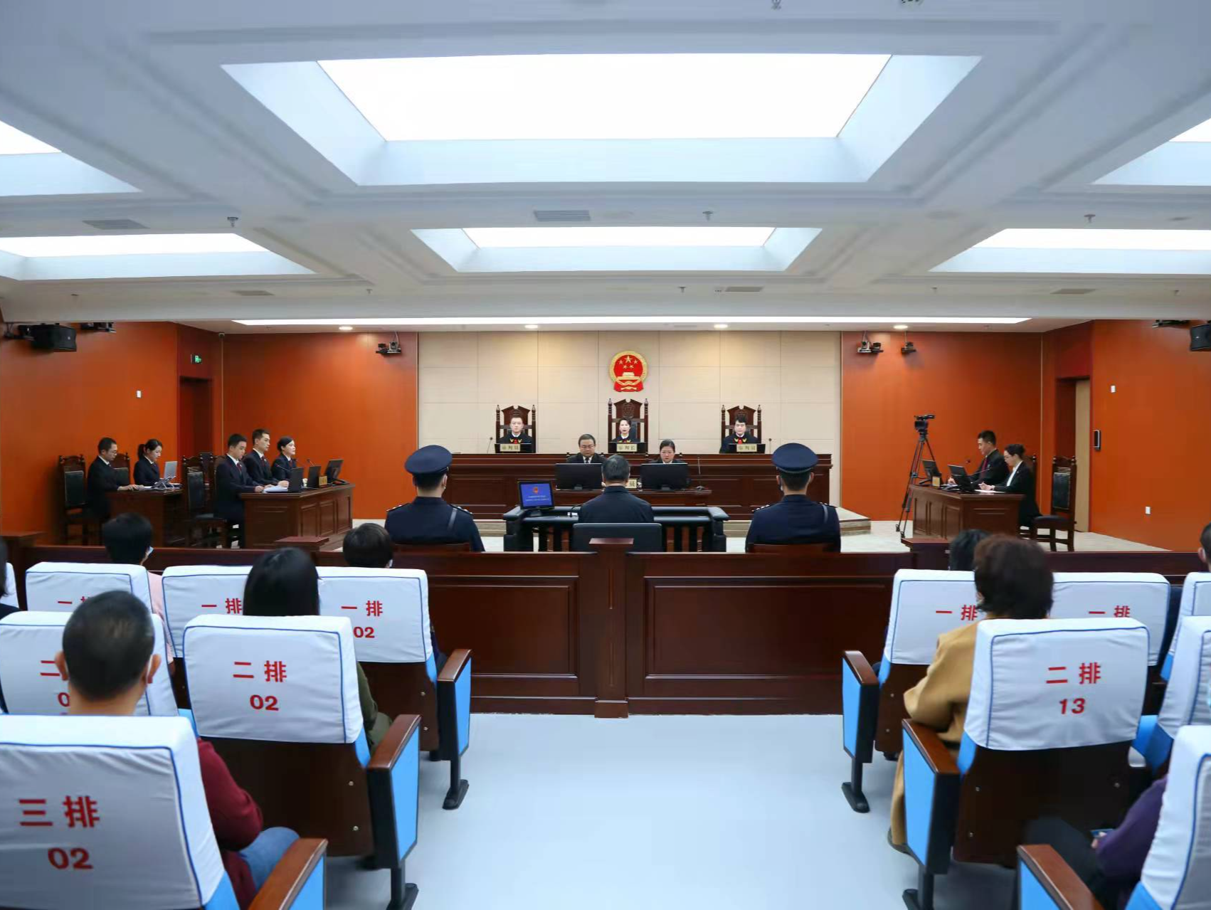 山西原副省长、公安厅原厅长刘新云一审被控受贿1333万余元