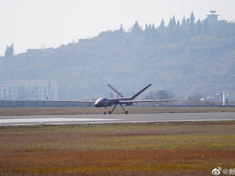 中国翼龙无人机家族再添新成员：翼龙-1E顺利完成首飞