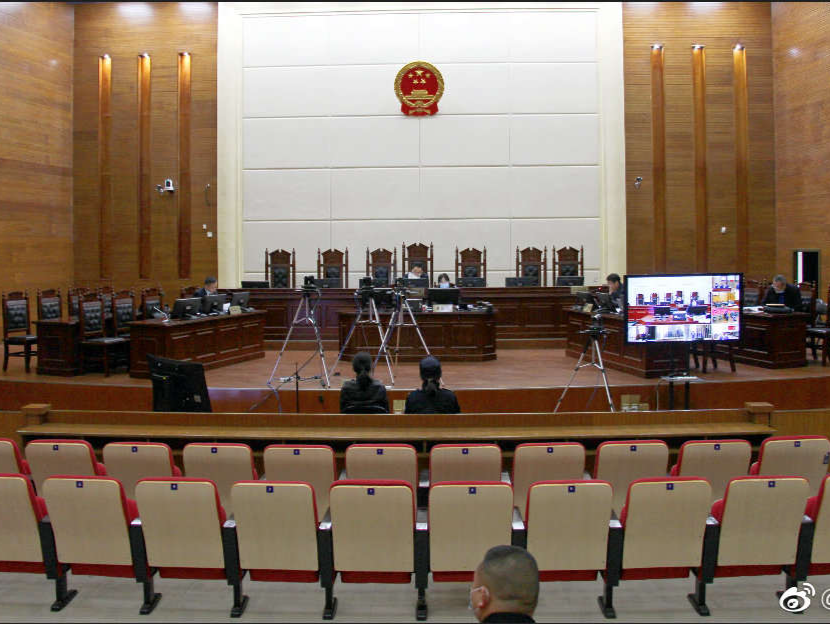 湖北农民地里挖出九个编钟卖350万元，被判刑