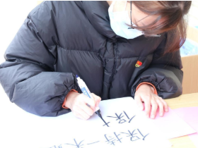 “疫”线人物 | 宝龙00后女大学生4x16小时的写“疫”人生