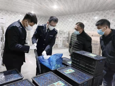 深圳市场监管人员开展进口水果市场疫情防控检查