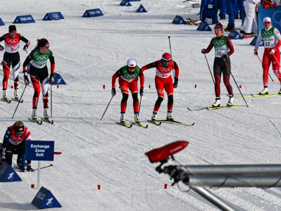越野滑雪女子4×5公里接力，中国队第10名创历史