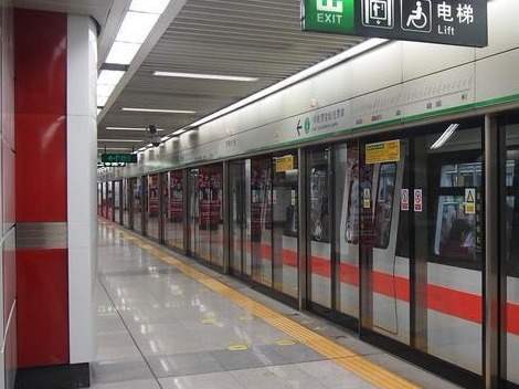 2月24日起，地铁1号线香蜜湖站暂停运营服务，这些站点出入口暂时关闭