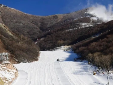 冬奥赛场如何实现用雪自由？天然降雪是基础，人工造雪是关键